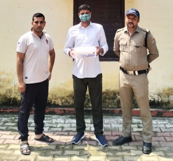 जावेद पुत्र इकरार निवासी नसीरपुर कला पांच हजार का इनामी गिरफ्तार…